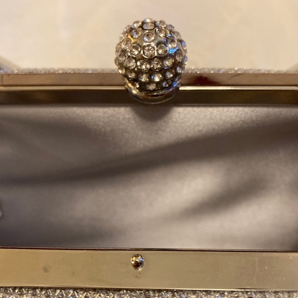 💎 NWT D'margeaux Silver Crystal Clasp Glitter Clutch Purse Evening Bag - Picture 5 of 7
